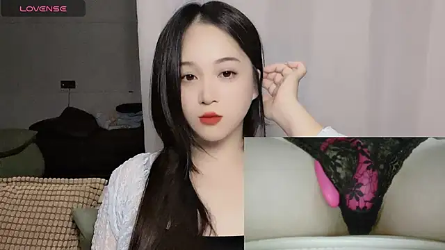 woaiqinqin online show from October 3, 2025, 4:37 pm