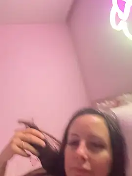 nightingale27 online show from October 23, 2025, 8:18 pm