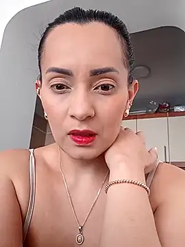 Snapshot of sarita_star chatting on April 14, 2026, 4:24 pm sarita star online show from April 14, 2026, 4:24 pm