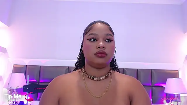 Snapshot of LennaEvans chatting on October 22, 2025, 10:59 am LennaEvans online show from October 22, 2025, 10:59 am