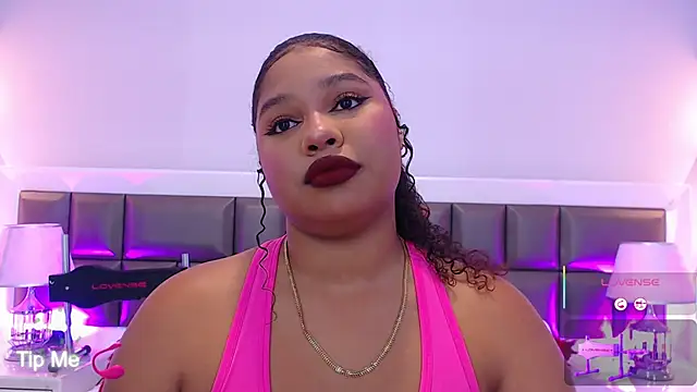 Snapshot of LennaEvans chatting on October 28, 2025, 10:52 am LennaEvans online show from October 28, 2025, 10:52 am