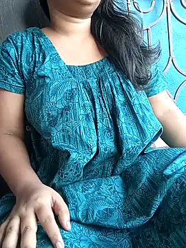 Snapshot of Aaradhya_Sharma chatting on October 21, 2025, 11:00 am Aaradhya Sharma online show from October 21, 2025, 11:00 am