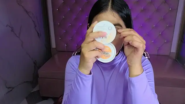 Victoria b  online show from November 27, 2025, 7:49 pm