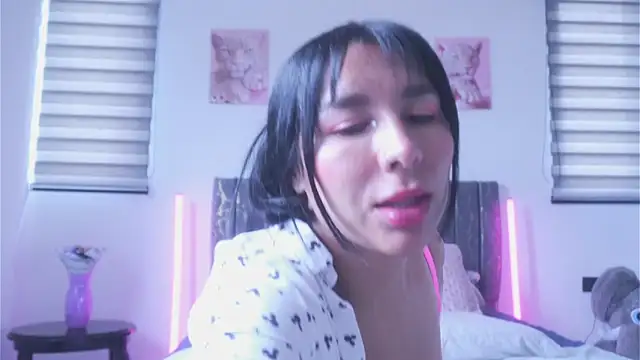 greciadom555 online show from February 12, 2026, 8:15 pm