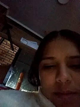 lizz tay online show from October 27, 2025, 7:56 am