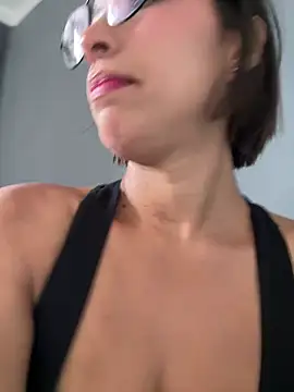 luvely online show from July 29, 2026, 2:04 pm