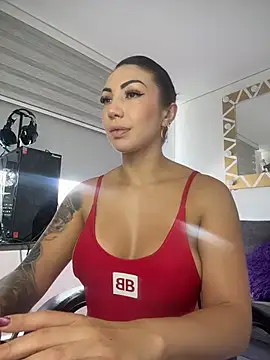 Sarahlove 90 online show from November 10, 2025, 5:45 pm