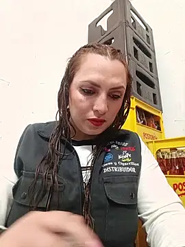 VERONICA  03 online show from October 16, 2025, 2:18 pm