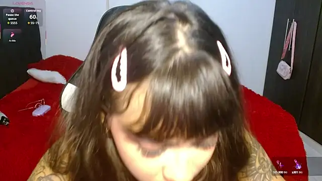 Snapshot of Divinejewel444 chatting on September 27, 2025, 8:08 am Divinejewel444 online show from September 27, 2025, 8:08 am