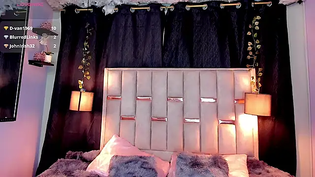 Snapshot of melody-rouss chatting on October 3, 2025, 3:14 am melody-rouss online show from October 3, 2025, 3:14 am