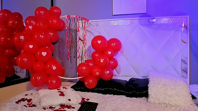 Snapshot of melody-rouss chatting on February 15, 2026, 7:51 am melody-rouss online show from February 15, 2026, 7:51 am