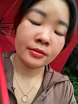 lylylove online show from June 21, 2026, 12:13 am