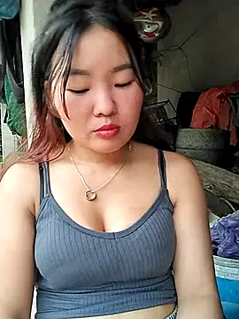 lylylove online show from July 14, 2026, 10:32 am
