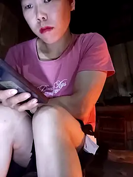 Ngocmi909 online show from March 13, 2026, 10:27 pm