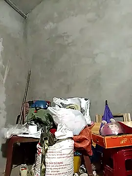 Ngocmi909 online show from March 18, 2026, 1:36 pm