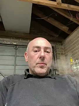 Snapshot of Richmcgee chatting on March 10, 2026, 8:14 pm Richmcgee online show from March 10, 2026, 8:14 pm