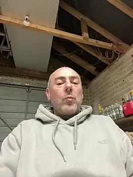 Snapshot of Richmcgee chatting on March 14, 2026, 8:25 pm Richmcgee online show from March 14, 2026, 8:25 pm