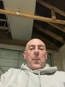 Snapshot of Richmcgee chatting on March 15, 2026, 8:15 pm Richmcgee online show from March 15, 2026, 8:15 pm