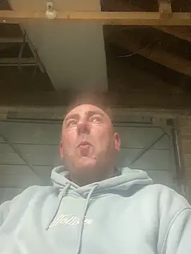 Snapshot of Richmcgee chatting on March 23, 2026, 8:24 pm Richmcgee online show from March 23, 2026, 8:24 pm
