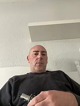 Snapshot of Richmcgee chatting on April 12, 2026, 11:37 am Richmcgee online show from April 12, 2026, 11:37 am