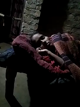 Snapshot of Hott_Nidhi chatting on November 7, 2025, 3:45 pm Hott Nidhi online show from November 7, 2025, 3:45 pm