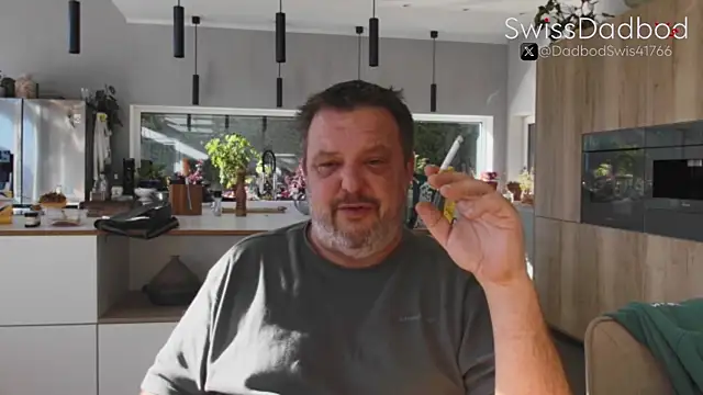 SwissDadbod online show from October 8, 2025, 7:50 am