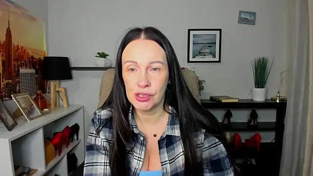 Velvet Jasmine online show from December 18, 2025, 6:30 am