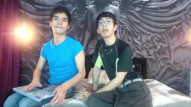 Snapshot of maik_x_dave chatting on November 6, 2025, 3:02 pm maik x dave online show from November 6, 2025, 3:02 pm