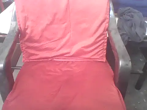 yourdesire069 online show from April 28, 2026, 10:53 am