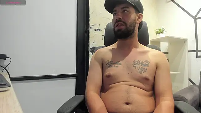 JhoanMontes online show from October 27, 2025, 7:29 pm