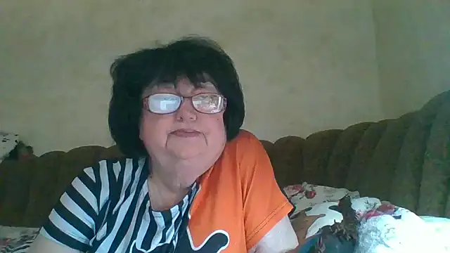 MilaSky5303 online show from November 6, 2025, 1:12 pm