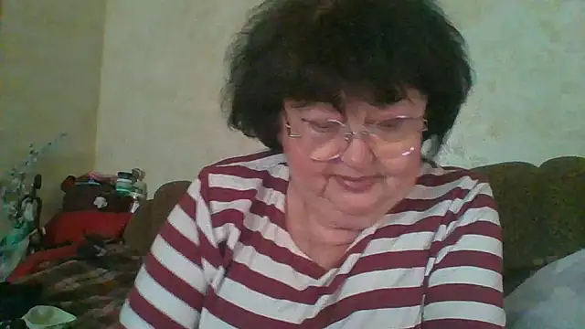 MilaSky5303 online show from April 25, 2026, 1:41 pm