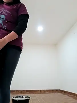 Snapshot of Daliz_Leon chatting on October 15, 2025, 3:12 pm Daliz Leon online show from October 15, 2025, 3:12 pm