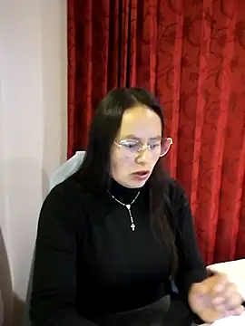 Snapshot of Daliz_Leon chatting on November 7, 2025, 12:32 am Daliz Leon online show from November 7, 2025, 12:32 am