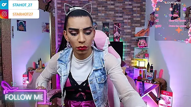 Starhott  online show from October 3, 2025, 3:53 pm