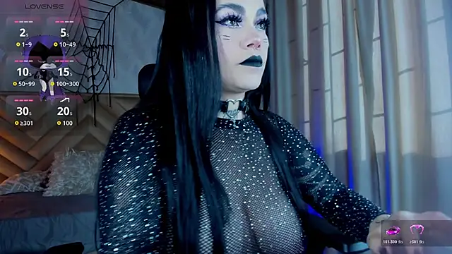  raven black online show from October 22, 2025, 11:43 am