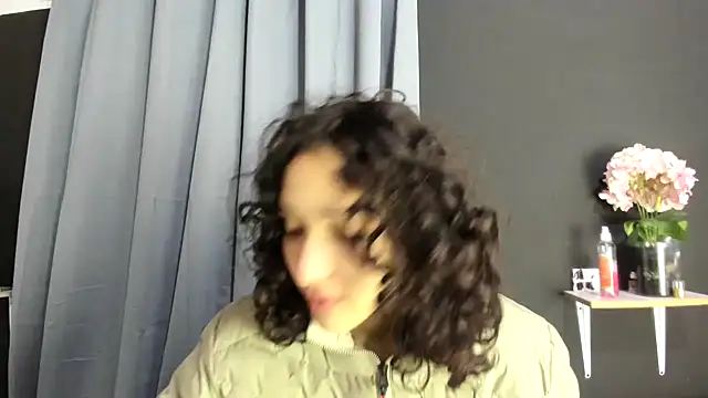 TeensNews18 online show from November 11, 2025, 11:21 am