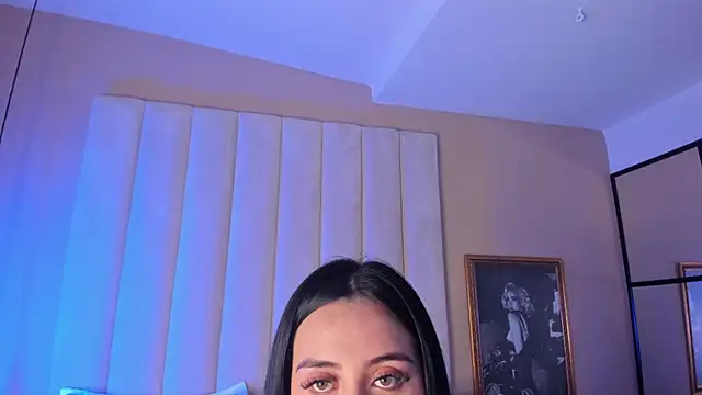 AnnyBentley online show from September 29, 2025, 5:34 am