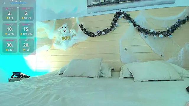 Snapshot of GabiHills chatting on October 20, 2025, 7:03 pm GabiHills online show from October 20, 2025, 7:03 pm