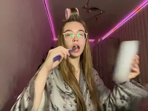 bellameow88 online show from October 16, 2025, 12:06 pm