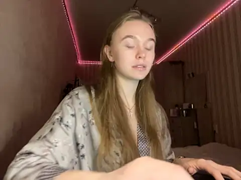 bellameow88 online show from November 10, 2025, 11:53 am