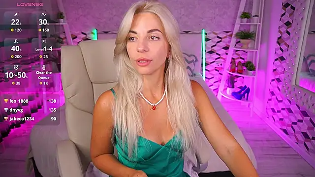BellaRayyy online show from June 22, 2026, 3:47 am