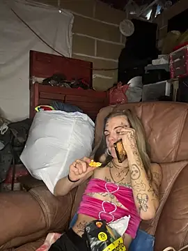 Snapshot of ittybittymeryssa chatting on March 22, 2026, 6:11 pm ittybittymeryssa online show from March 22, 2026, 6:11 pm