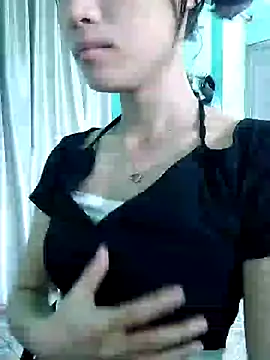 Snapshot of Ly-ny chatting on September 27, 2025, 6:51 am Ly-ny online show from September 27, 2025, 6:51 am