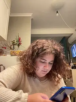 AliceCurlyX online show from December 4, 2025, 2:15 pm