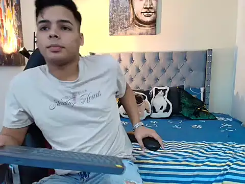 Snapshot of stewart_mateo_ chatting on October 18, 2025, 2:03 am stewart mateo online show from October 18, 2025, 2:03 am