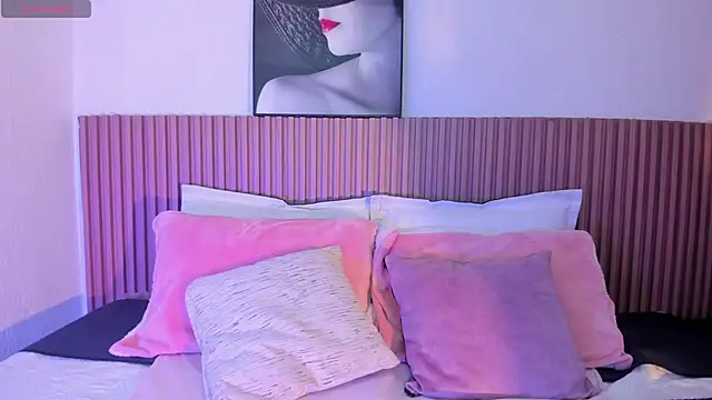 Snapshot of Alisha_Olsen_ chatting on September 19, 2025, 4:47 am Alisha Olsen  online show from September 19, 2025, 4:47 am