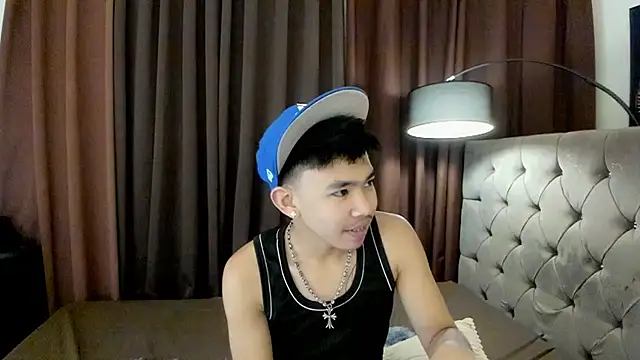 urfantasyhotbaby online show from November 23, 2025, 5:02 pm