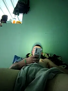 Loquendo2201 online show from March 11, 2026, 9:21 pm