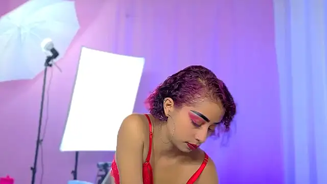 Snapshot of Gabriela_Reyes chatting on February 10, 2026, 3:49 pm Gabriela Reyes online show from February 10, 2026, 3:49 pm